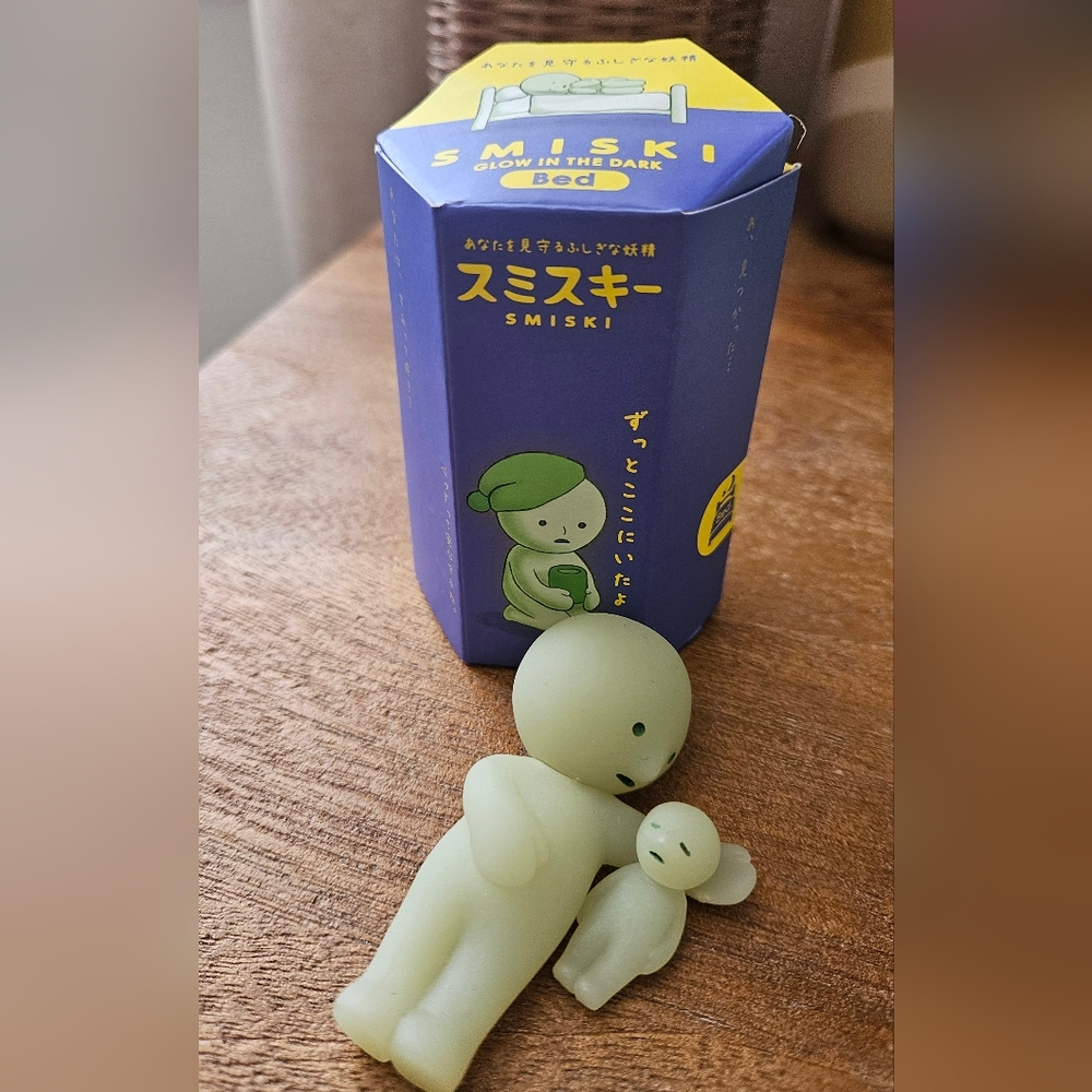 Smiski Co-Sleeping